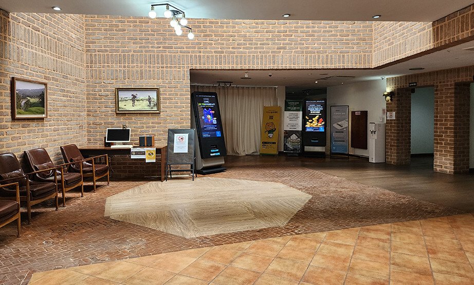 클럽하우스 내부